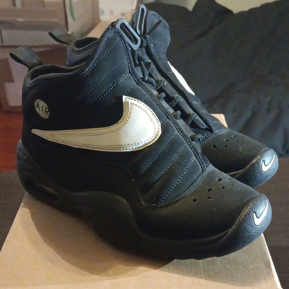 Nike Shake N' Destrukt Rare Black and White Sneakers SZ 6Y Womens SZ 7.5  EUC - Picture 3 of 10